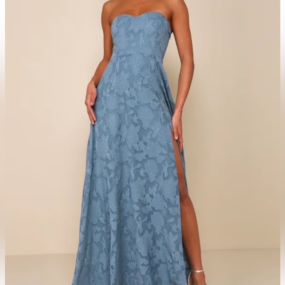 Lulu's Strapless Blue Lace Gown